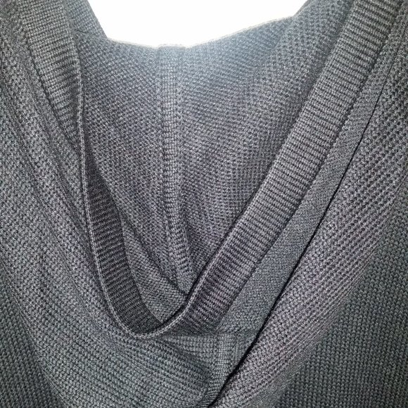 Lululemon Opened Up Poncho in Black - Picture 9 of 12